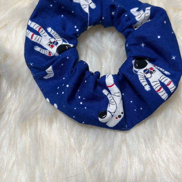 ❤️ Handmade Space Scrunchie Set - Picture 2 of 5